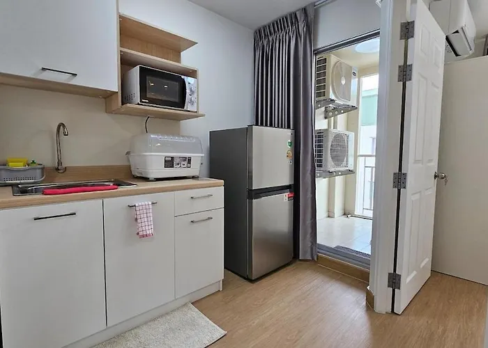 Easy Living Bangkok